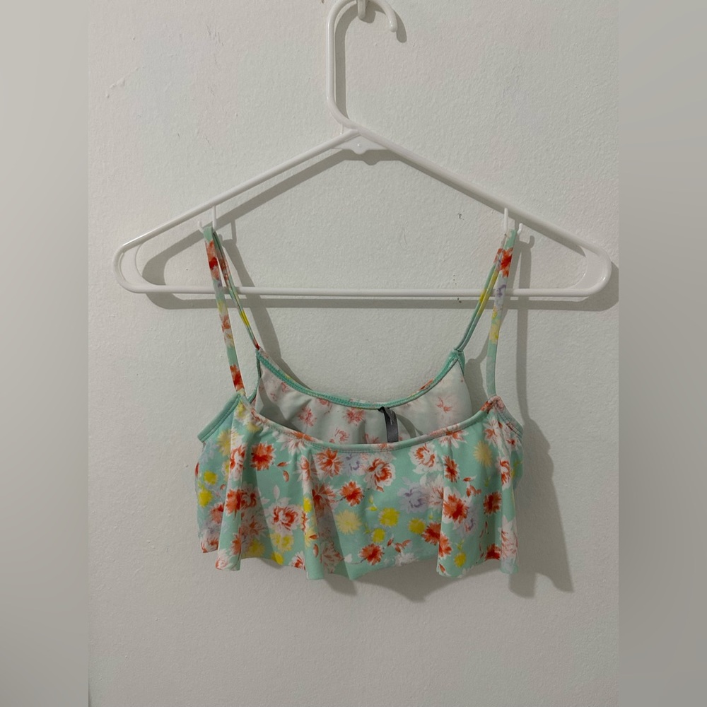 Ruffled bikini top- Medium but runs small